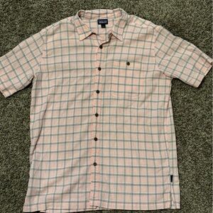 Patagonia Men's Button Up Shirt Organic Cotton Pink Plaid Short Sleeve Size L